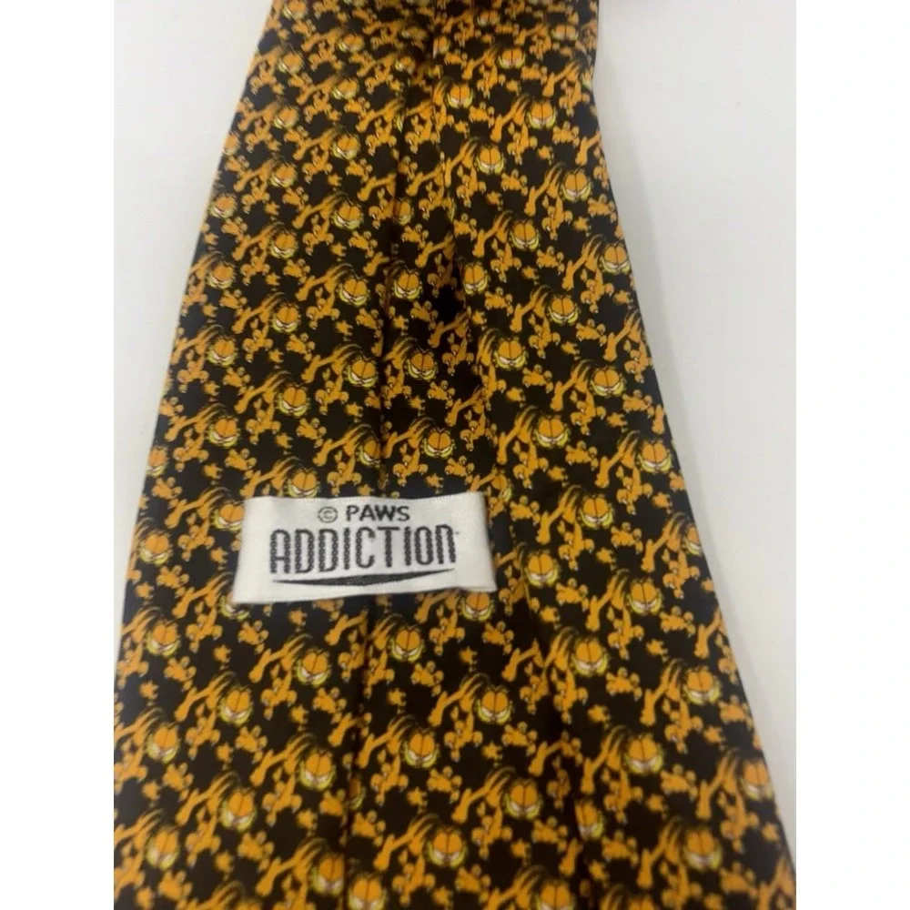 Vintage Garfield PAWS Addiction Novelty Tie Cartoon Cat Orange Black Neck Tie
